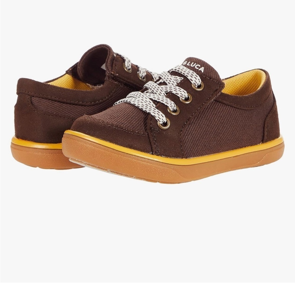 NWT Livie & Luca Kids Boys Reeve Mocha Slip On / Lace Up Sneakers Size 2